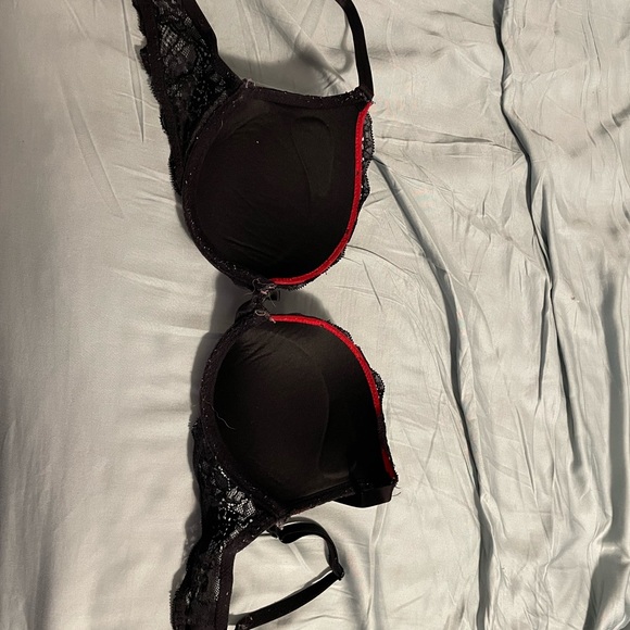Bra 32b - Picture 2 of 2